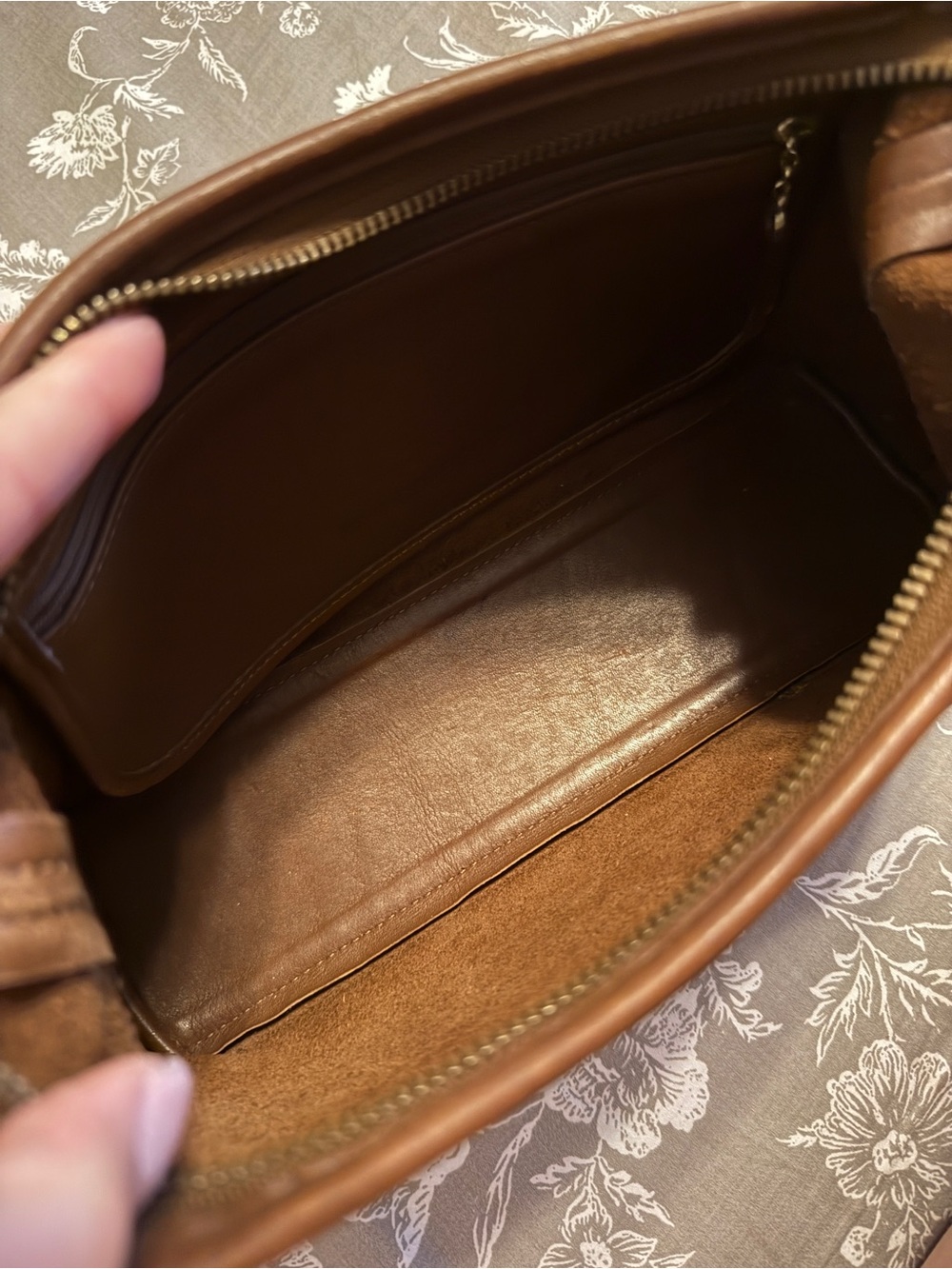 Vintage Coach legacy small hobo- Style 9059 - Picture 4 of 8
